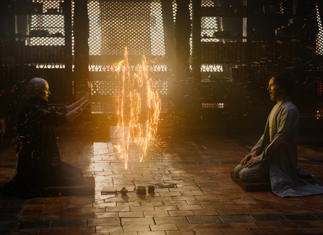 Marvel's DOCTOR STRANGE..L to R: The Ancient One (Tilda Swinton) and Doctor Stephen Strange (Benedict Cumberbatch)..Photo Credit: Jay Maidment..©2016 Marvel. All Rights Reserved.